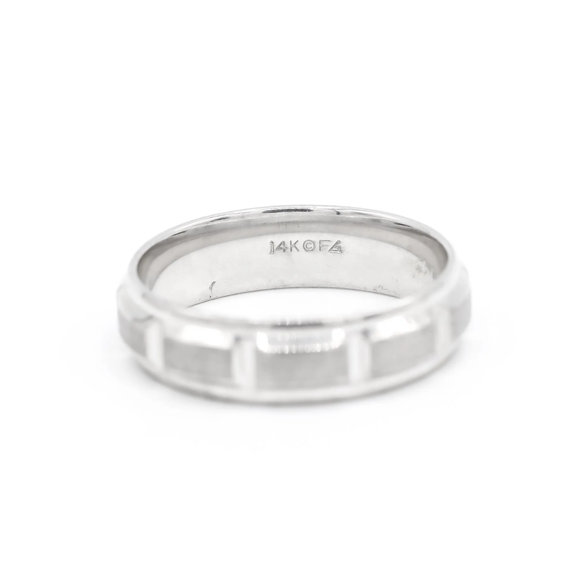 14K White Gold Notched Men's Wedding Band