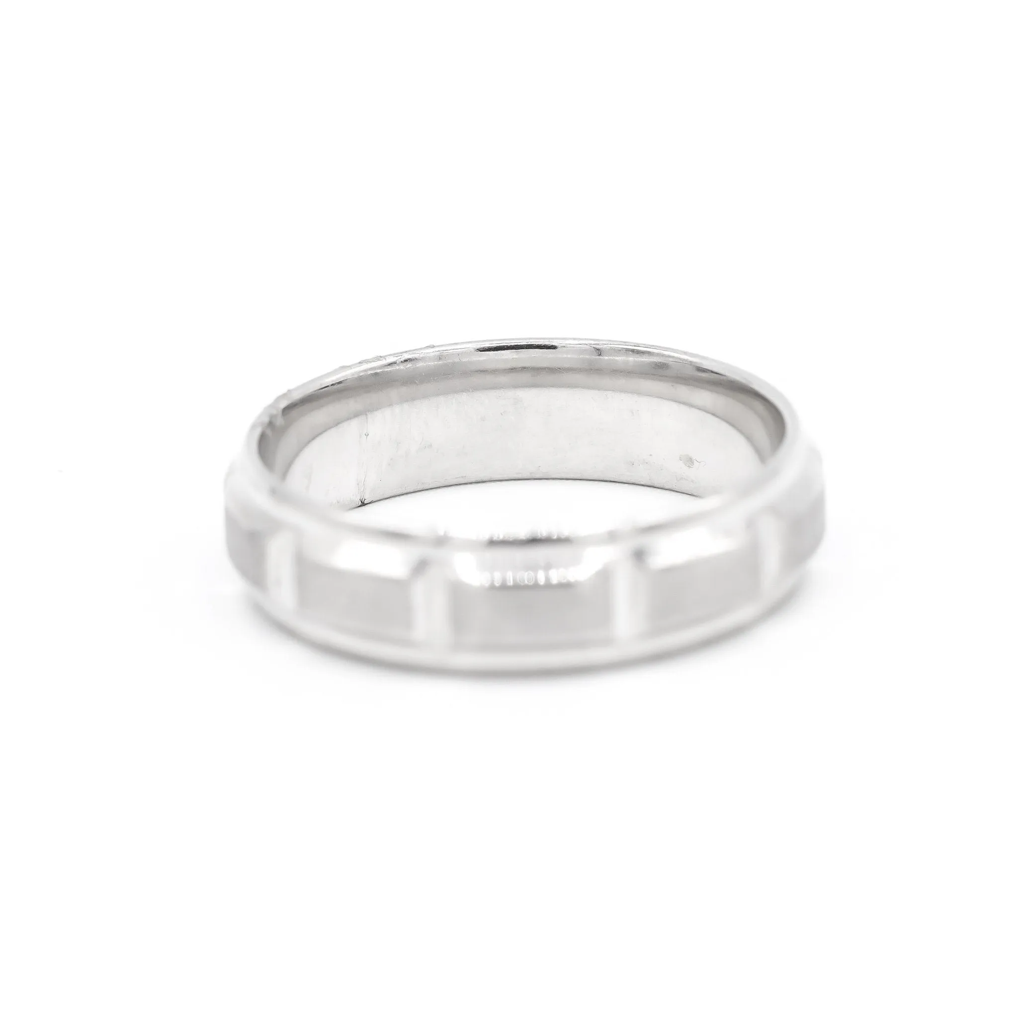 14K White Gold Notched Men's Wedding Band