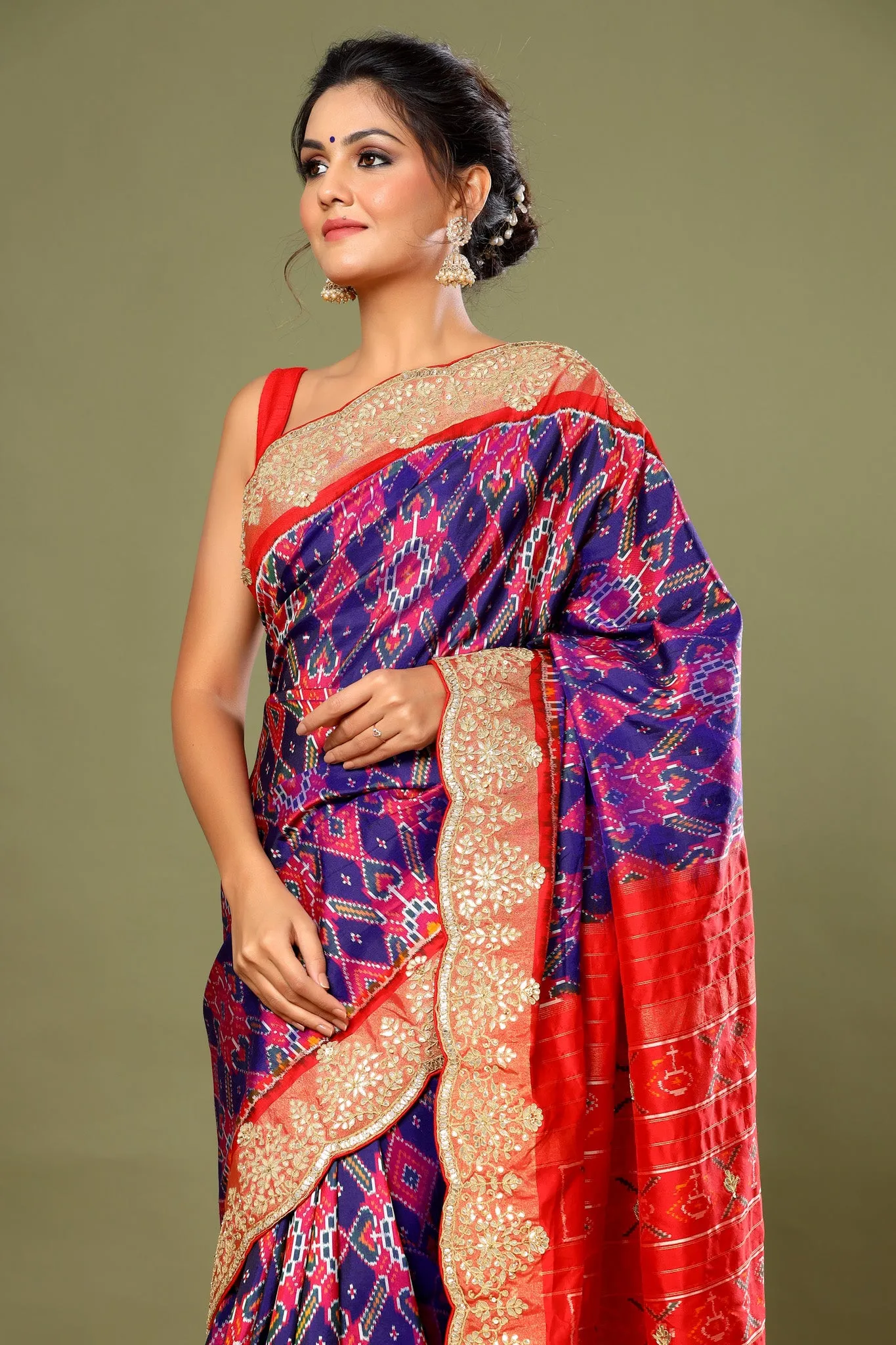 90Z522-RO Purple Patola Silk Sari with Red Scalloped Border