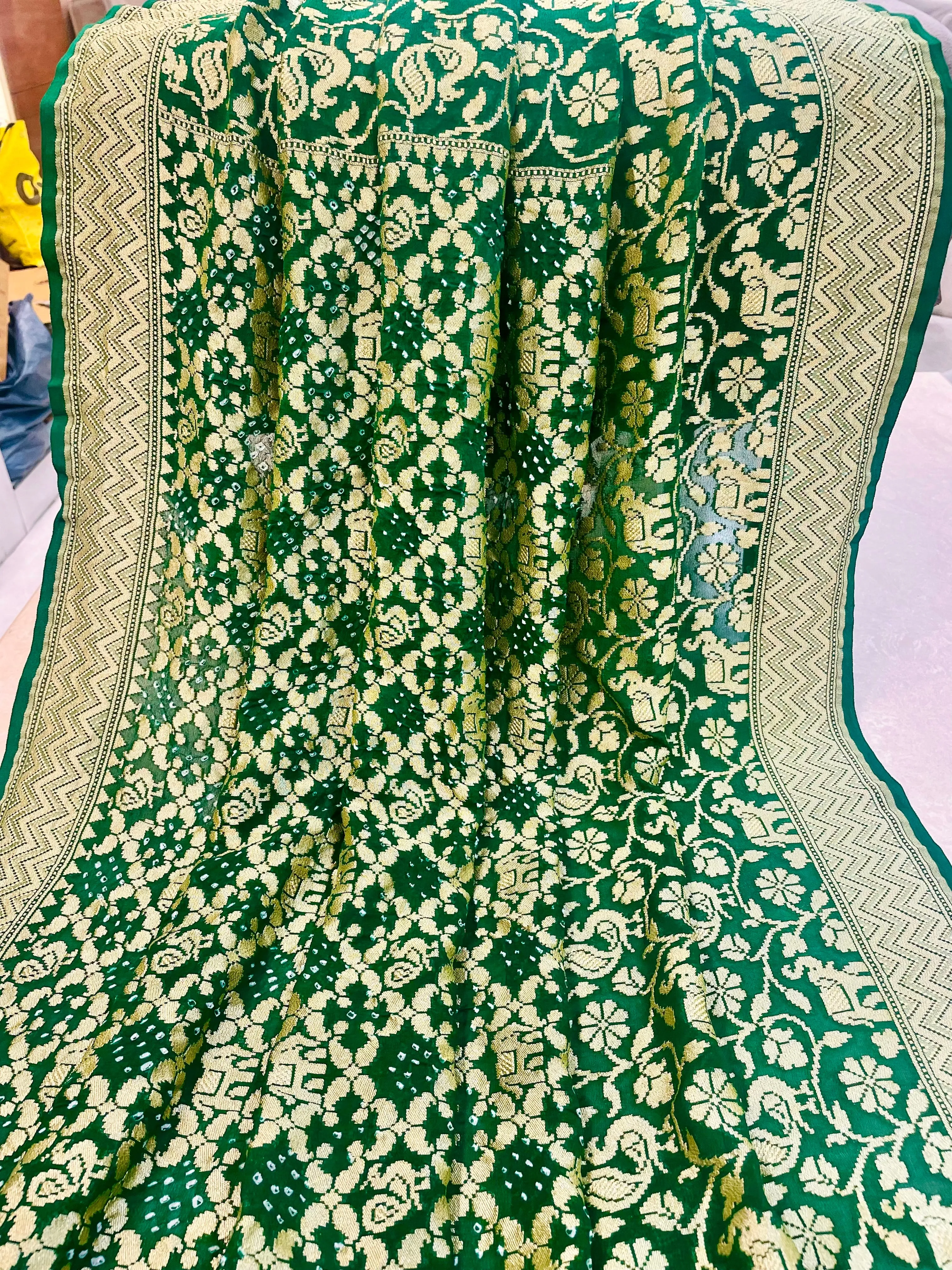 Handwoven Pure Bandhani Banarasi Green Saree Blouse