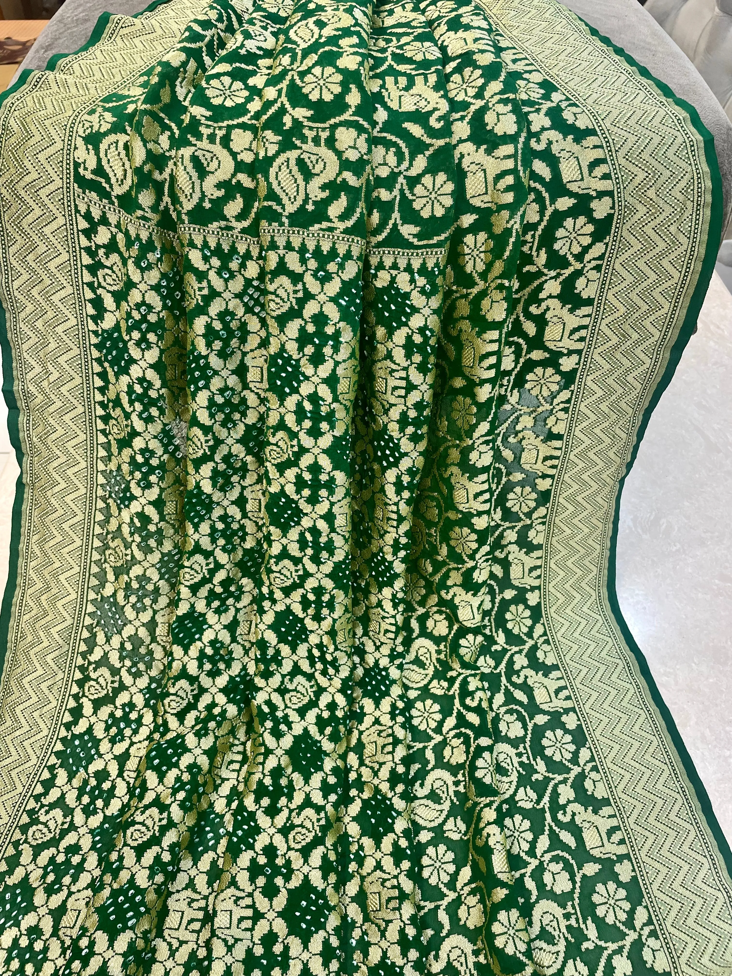 Handwoven Pure Bandhani Banarasi Green Saree Blouse