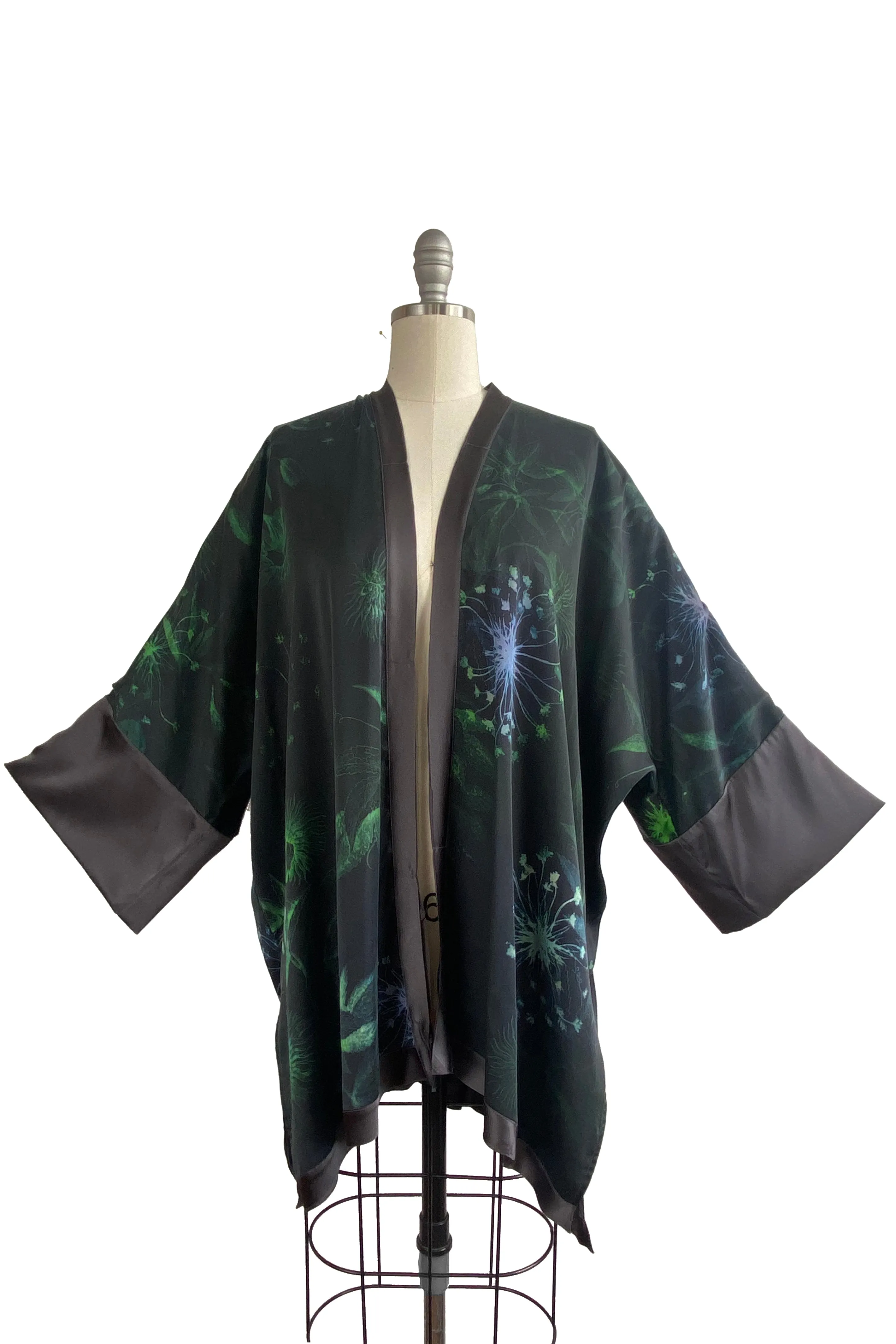 Lucianne Kimono in Silk Charmeuse w/ Botanical Print - Black