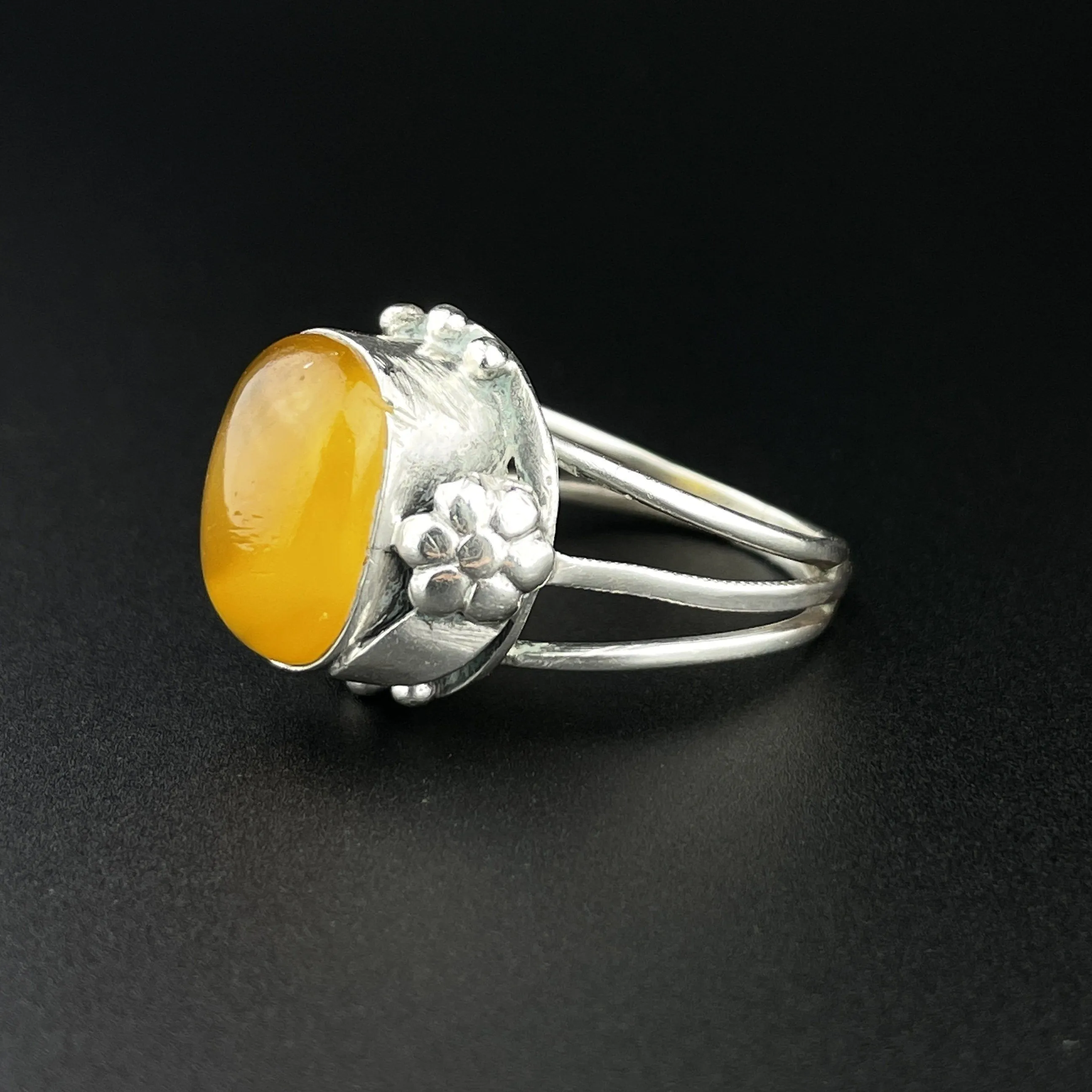 ON HOLD Silver Art Nouveau Butterscotch Amber Cabochon Ring, Sz 8