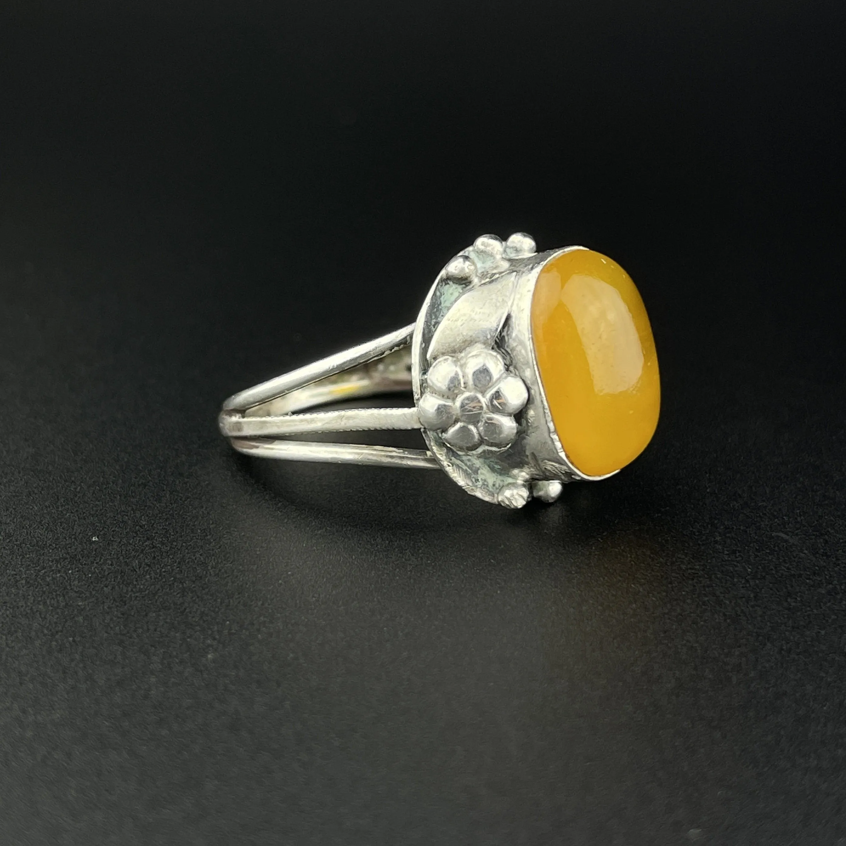 ON HOLD Silver Art Nouveau Butterscotch Amber Cabochon Ring, Sz 8