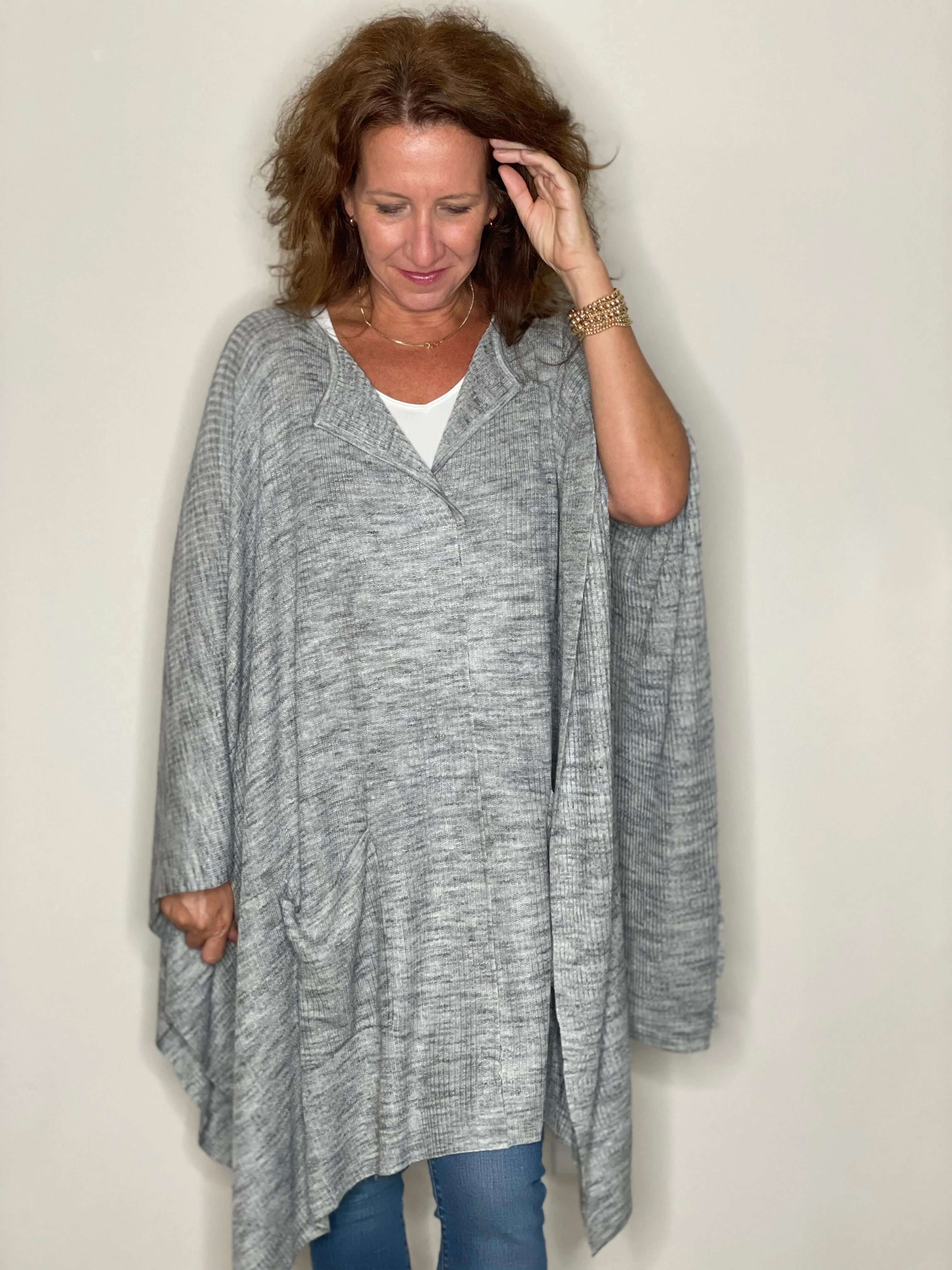 Pandora Poncho in Marble Grey