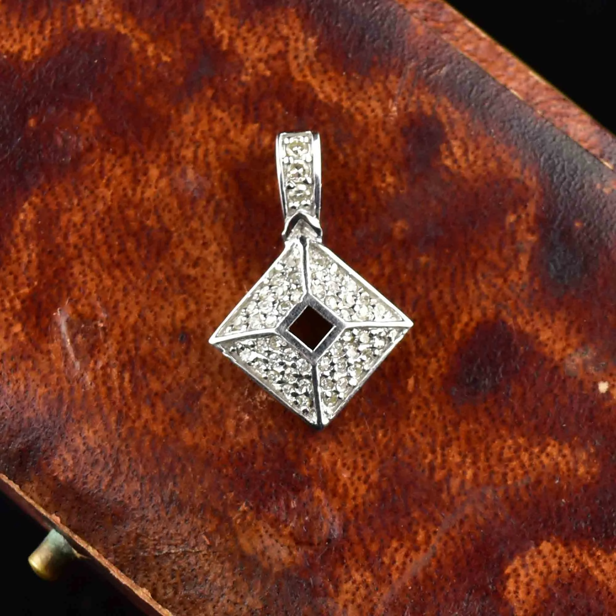 Vintage 14K White Gold Diamond Cluster Pendant