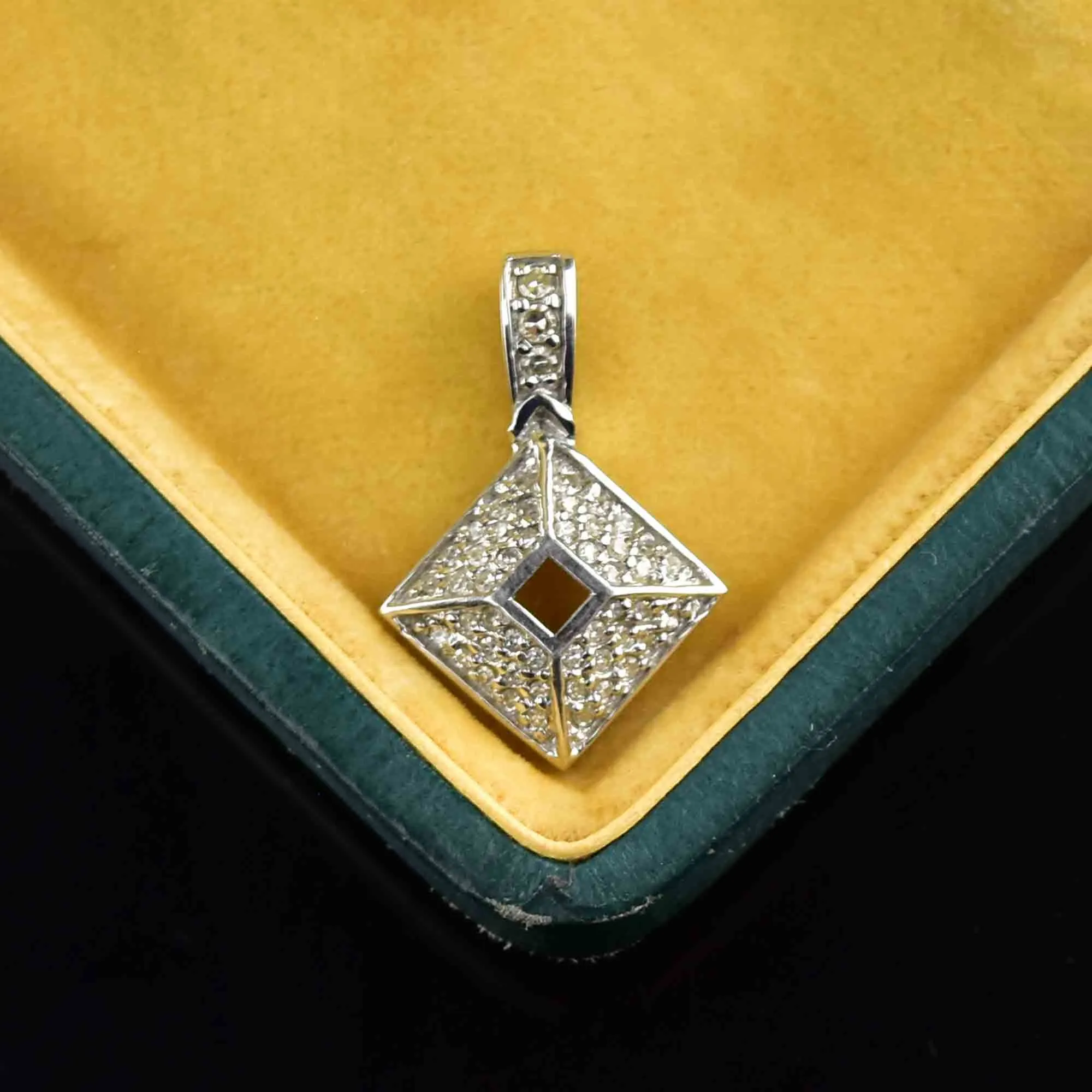 Vintage 14K White Gold Diamond Cluster Pendant